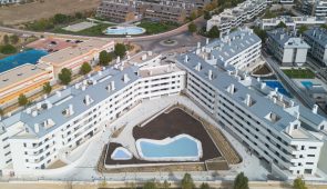 158 viviendas VPPB, trasteros, garajes y piscina. Calle Cristóbal Colón, 11, Sector AH-38 ‘Valenoso’, Boadilla del Monte (Madrid) / 158 VPPB homes, storage rooms, garages and swimming pool. Calle Cristóbal Colón, 11, Sector AH-38 “Valenoso”, Boadilla del Monte (Madrid)